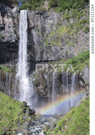 Magnificent Kegon Falls and Rainbow 95121184