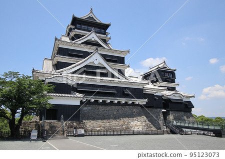 Kumamoto Castle  95123073