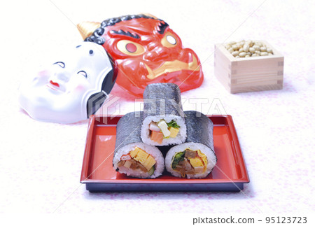 Eho-maki seaweed roll sushi rolls and Fukumame Setsubun image material Eho-maki seaweed roll sushi rolls and Fukumame Setsubun image material 95123723