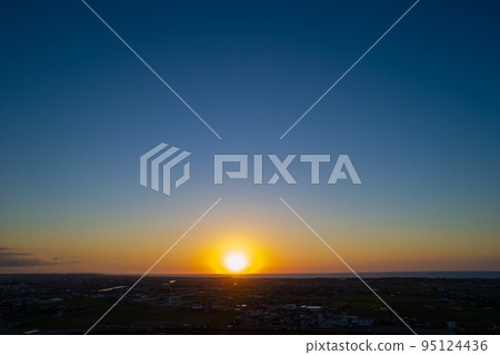 Kaga Plains, Ishikawa Prefecture, Sunset Sunset over the Sea of Japan / Aerial shot (Komatsu City) September Kaga Plains, Ishikawa Prefecture, Sunset Sunset over the Sea of Japan / Aerial shot (Komatsu City) September 95124436