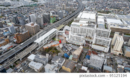 October 2022 Izumiya before demolition in front of Kadoma City Station 95125194