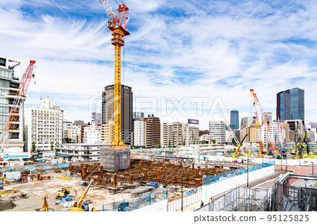 [Tokyo] In front of Takanawa Gateway Station under development 95125825