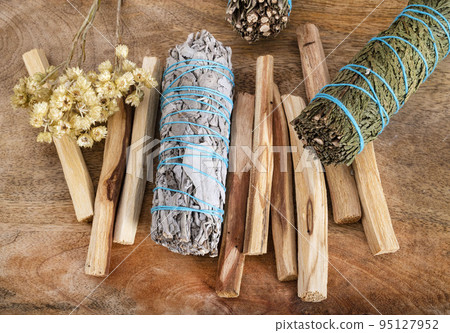 white sage incense and palo santo 95127952