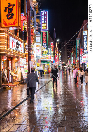 “神奈川縣”橫濱中華街/雨後夜景 95128276