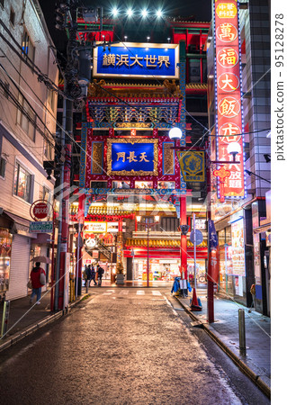 “神奈川縣”橫濱中華街/雨後夜景 95128278