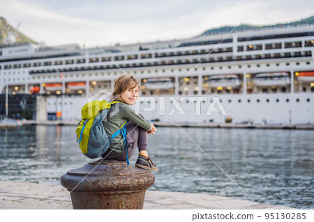 Young boy ready to travel on cruise ship Young boy ready to travel on cruise ship 95130285
