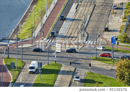 Urban traffic from above 95130378