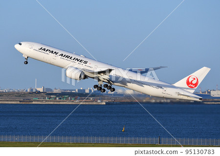 Japan Airlines (JAL) passenger plane B777-300ER Japan Airlines (JAL) passenger plane B777-300ER 95130783