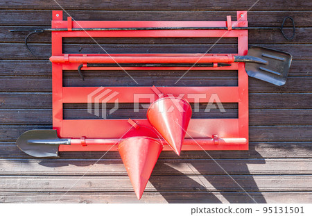 Firefighter shield with fire extinguishing tools Firefighter shield with fire extinguishing tools 95131501