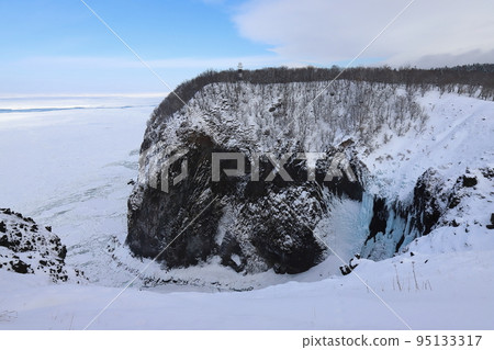 北海道斜裡宇登呂燈塔和福雷佩瀑布 北海道斜裡宇登呂燈塔和福雷佩瀑布 95133317