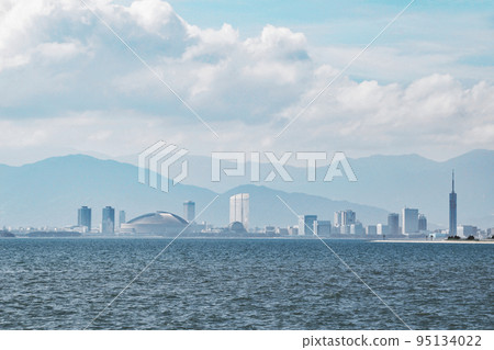 A view of Fukuoka Dome and Fukuoka Tower A view of Fukuoka Dome and Fukuoka Tower 95134022