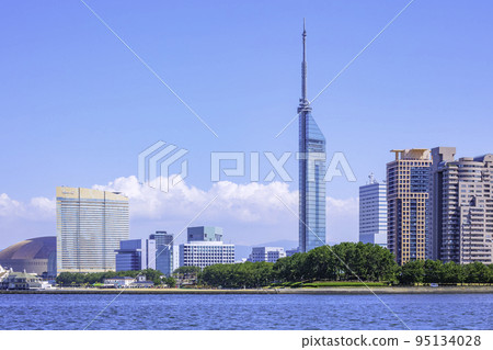 Natsuzora和福岡塔,福岡的絕佳景色 Natsuzora和福岡塔,福岡的絕佳景色 95134028