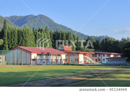 北秋田市立愛愛小學 北秋田市立愛愛小學 95134949