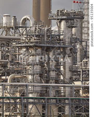 Chemical plant pipes Chemical plant pipes 95135004