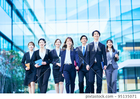 Business team photography cooperation "LINKFOREST" 95135071