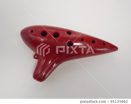 red ocarina 95135662