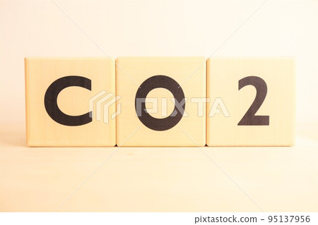 CO2 (二氧化碳) 木製字母塊 95137956