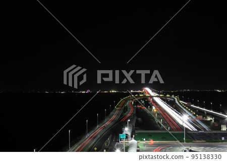 通往大海的高速公路 通往大海的高速公路 95138330