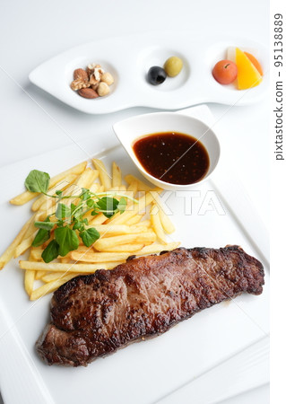  牛排 95138889