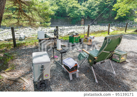 [Minimum solo camp at the auto campsite] 95139171