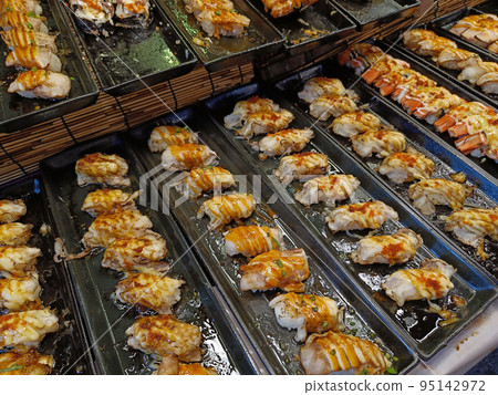 Many fish sushi sale at the local Thailand market Many fish sushi sale at the local Thailand market 95142972