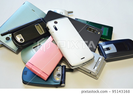 Used smartphones and feature phones Used smartphones and feature phones 95143168
