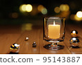 蠟燭和裝飾品 95143887