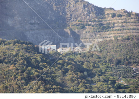 山景/採石後裸露的岩石 95143890