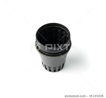 Empty Flower Pots 95145836