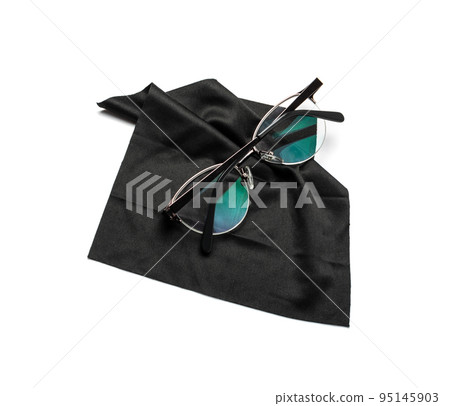Glasses Rag Isolated 95145903