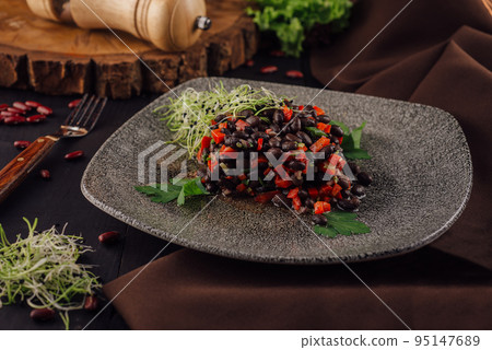 red kidney bean salad with red bell pepper 95147689