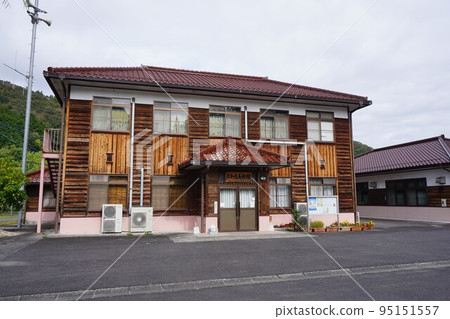 Kitawake Folk Museum is a retro public museum located in Misaki-cho, Kume-gun, Okayama Prefecture. Kitawake Folk Museum is a retro public museum located in Misaki-cho, Kume-gun, Okayama Prefecture. 95151557