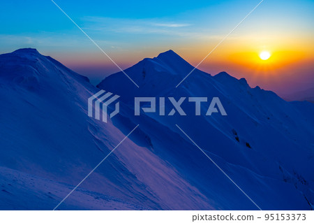 Mt. Misen and Kengamine of Morgenroth seen from the observation deck of Mt. Mt. Misen and Kengamine of Morgenroth seen from the observation deck of Mt. 95153373