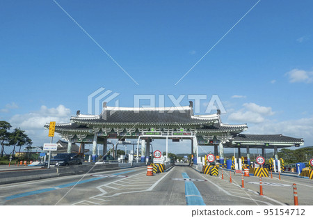 Highway toll gate 95154712