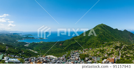 Drone fly over Jiufen village on the mountain in Taiwan 95157943