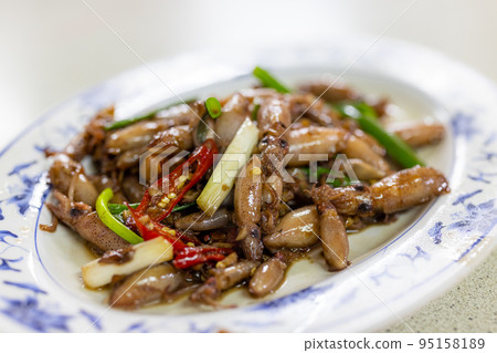 Penghu seafood fried little squid 95158189