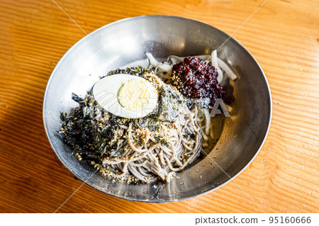Bibim Makguksu Bibim Makguksu 95160666