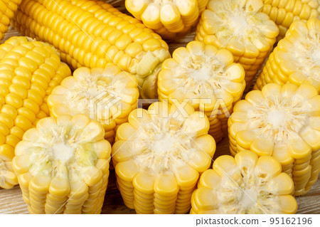Sweet Corn Ears Closeup Sweet Corn Ears Closeup 95162196