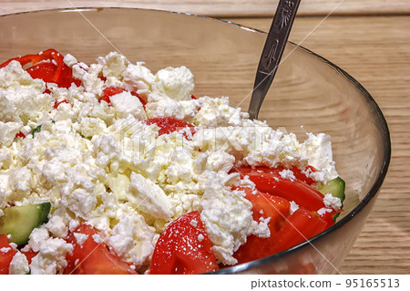 homemade salad  95165513