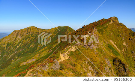 秋天的谷川山,從當真的耳朵看衝的耳朵 秋天的谷川山,從當真的耳朵看衝的耳朵 95166300