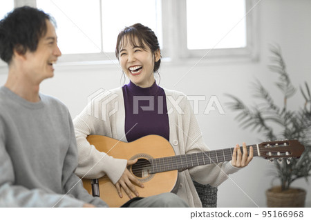 在家玩吉他 在家玩吉他 95166968
