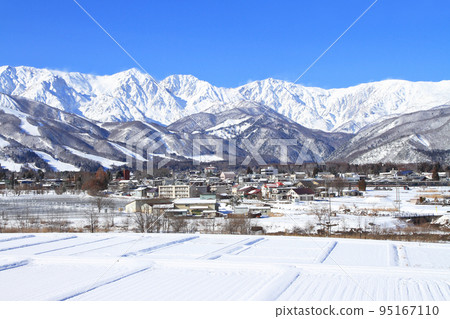 冬天的白馬,雪山的白山 冬天的白馬,雪山的白山 95167110