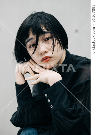 Black hair short hair woman portrait natural beauty 95167895