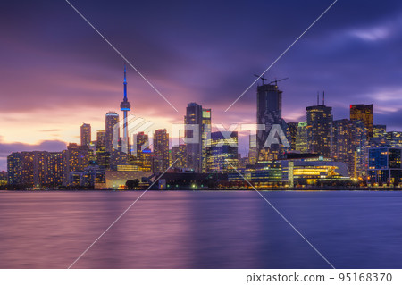 Toronto, Canada. View of the skyscrapers and the CH tower. View of Downtown in the evening. Toronto, Canada. View of the skyscrapers and the CH tower. View of Downtown in the evening. 95168370