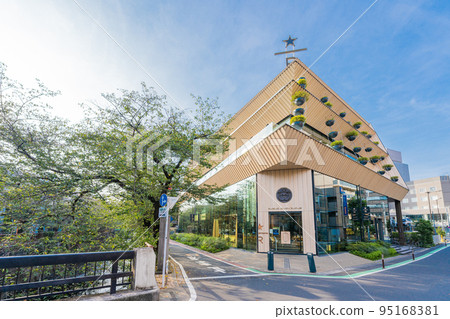 位於中目黑的 Starbucks Reserve Roastery Tokyo 外觀 位於中目黑的 Starbucks Reserve Roastery Tokyo 外觀 95168381