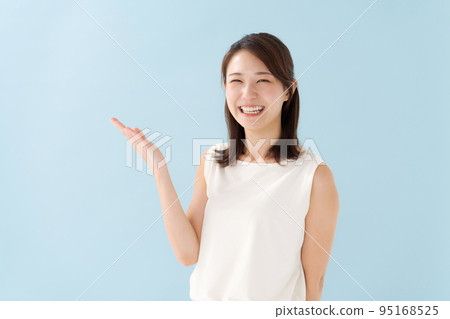 二十多歲的婦女的肖像 二十多歲的婦女的肖像 95168525