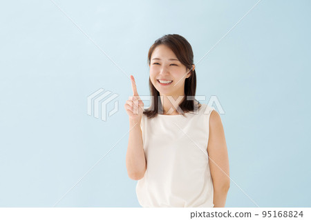 30多歲女人的肖像 95168824