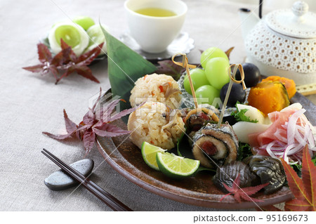 pacific saury Plum Shiso Roll and Mushroom Rice Onigiri One Plate Autumn One Plate Rice 95169673