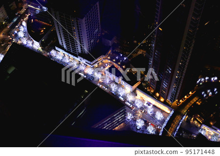 Illuminations of Keyakizaka seen from skyscrapers 95171448