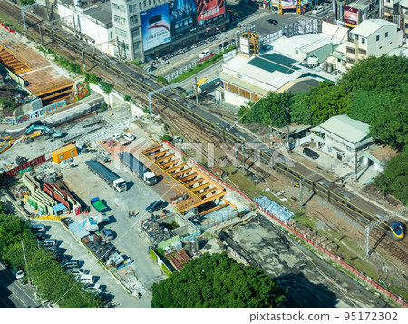 Aerial view of downtown Tainan 95172302